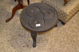 Circular iron fireside pot stand