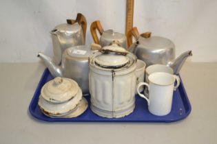 Tray of mixed items to include Piquot tea wares and other items