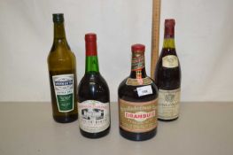 Mixed Lot: Four bottles of Vermouth, Drambuie and two further bottles of red wine