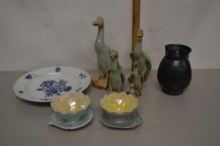 Mixed Lot: Collection of Chinese pottery ducks, Royal Winton sundae dishes, blue and white bowl etc