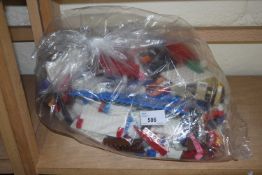 Quantity of assorted Lego