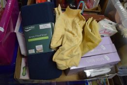 Mixed Lot: Assorted household linen, ladies accessories, bags and others