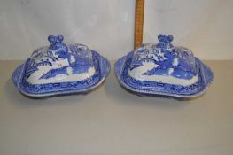 Two Willow pattern vegetable dishes