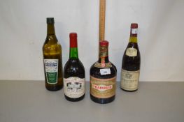 Mixed Lot: Four bottles of Vermouth, Drambuie and two further bottles of red wine