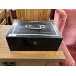 Iron cash box