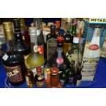 Mixed Lot: Various assorted bottles of spirits and liqueurs