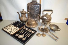 Mixed Lot: Silver plated wares to include spirit kettle, cased cutlery and other items