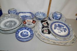 Mixed Lot: Various blue and white ceramics to include meat plates, ginger jars, various dinner wares