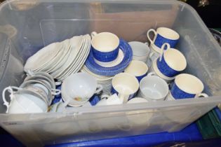 Quantity of blue and white "Henley" pattern tea cups and saucers and others