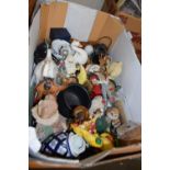 Mixed Lot: Assorted household contents, figurines etc