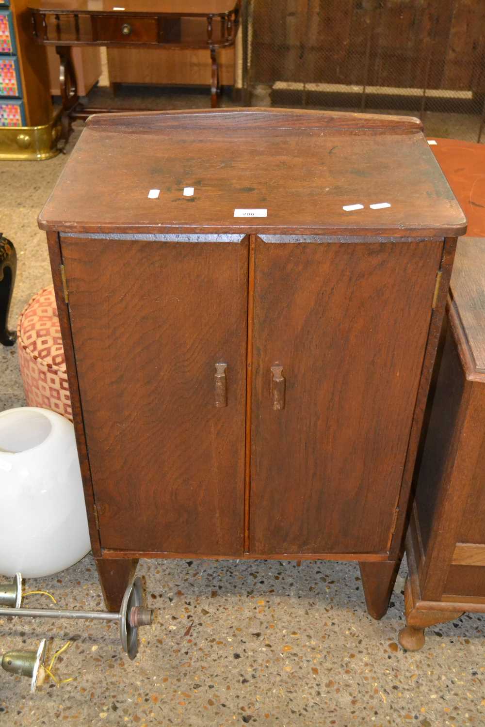 Small oak two door cupboard