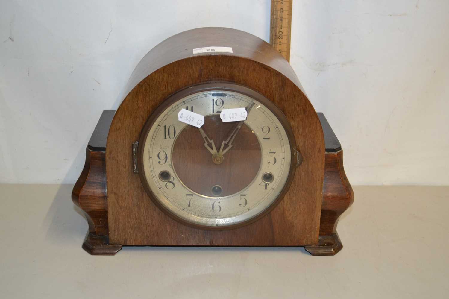 An early 20th Century dome topped mantel clock
