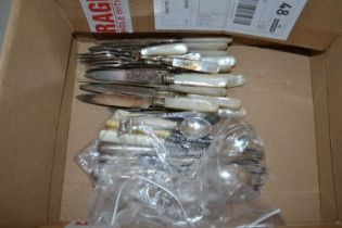 Mixed Lot: Cuttlery to include mother of pearl handled and silver banded dessert cutlery