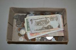 Box of various assorted world coinage and bank notes to include Barbados, New Zealand, Brazil etc,