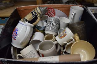 Mixed Lot: Assorted cups, mugs and beer steins