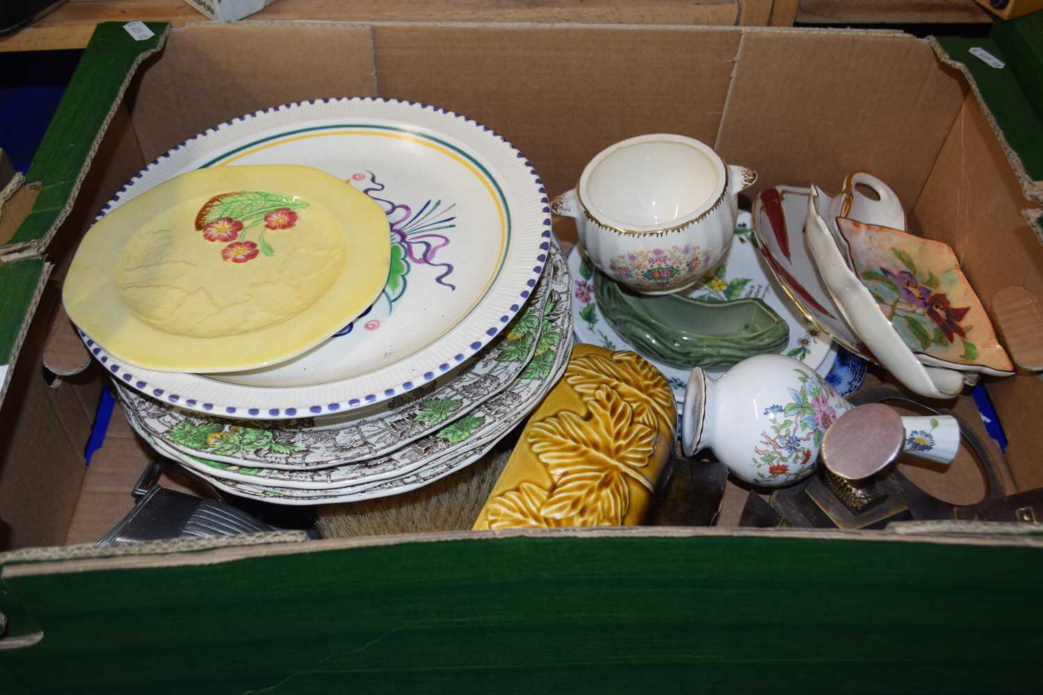 Mixed Lot: Dinner wares, metal wares etc