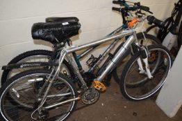 A ladies Universal mountain bike together with one other (2)