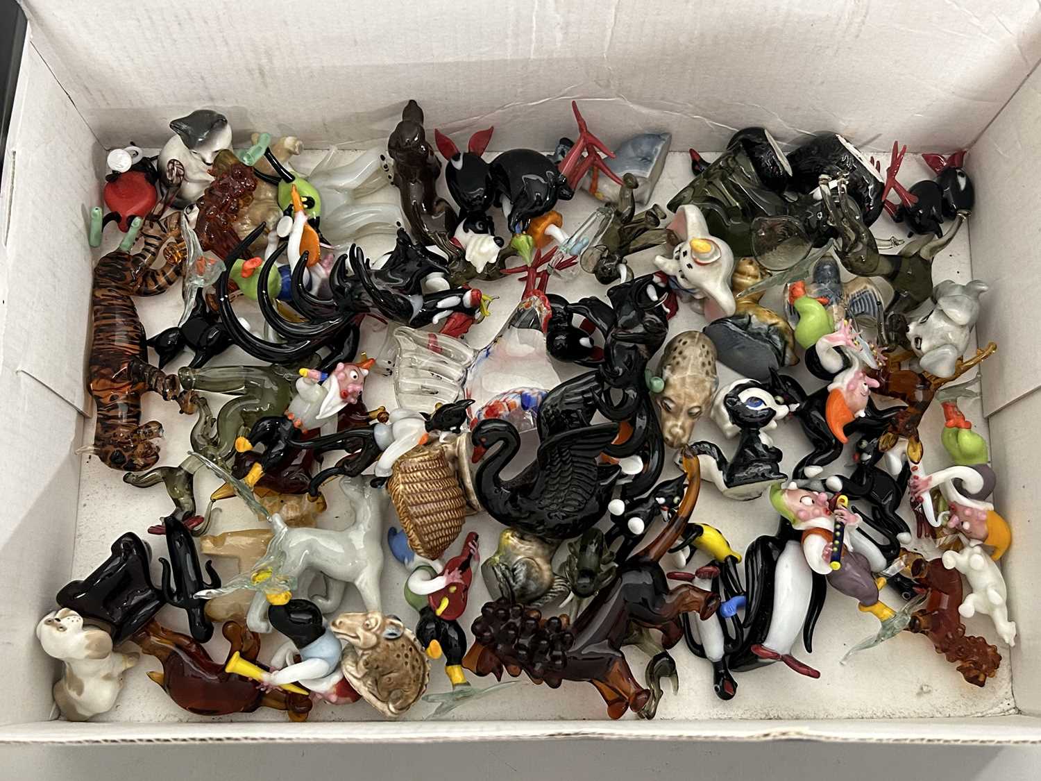 Box of various assorted glass animals - Image 2 of 2