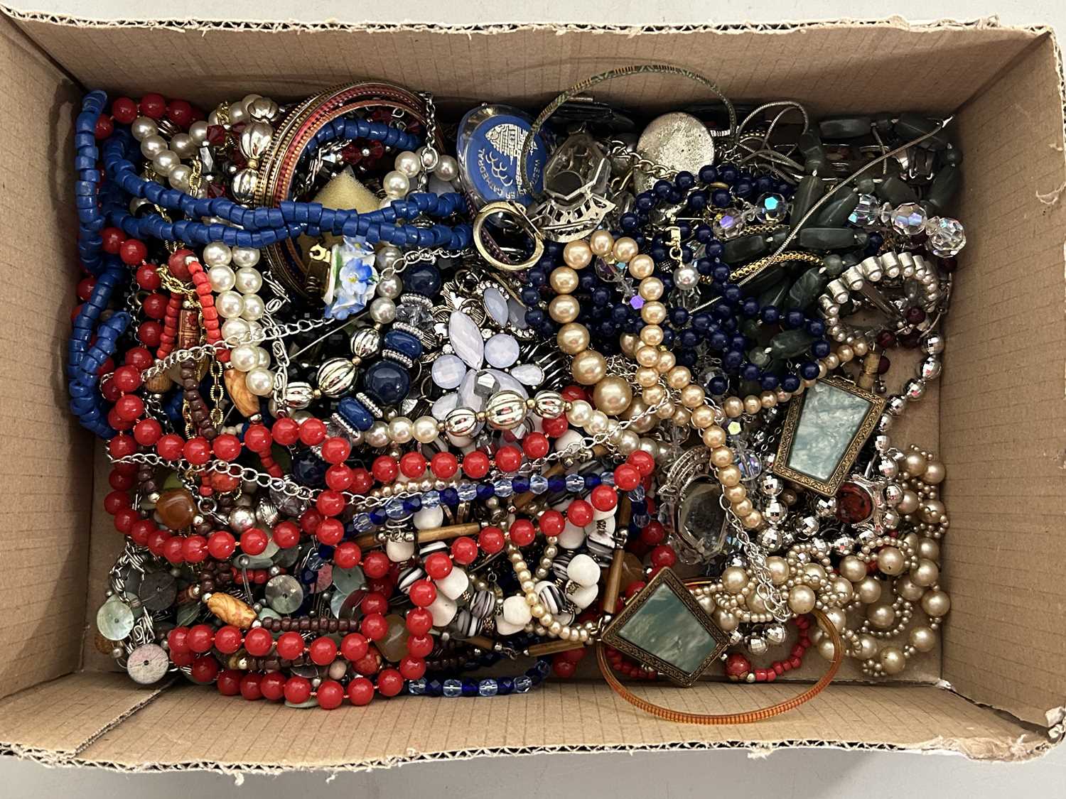 Box of various assorted costume jewellery