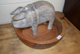 Mixed Lot: Wooden model pig together with a further circular wooden bowl