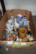 Mixed Lot: Assorted ceramics and figurines