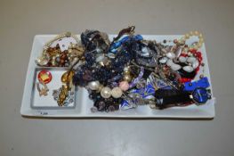 Tray of various assorted costume jewellery