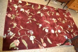 Modern floral pattern rug
