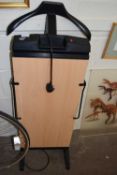 Trouser press