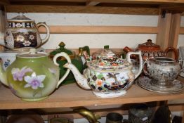 Quantity of assorted teapots