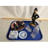 Tray of mixed wares to include glass cat ornaments, various collectors plates, Charlie Chaplin