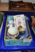 Mixed Lot: Assorted ceramics to include blue and white tea bowls and other items