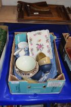 Mixed Lot: Assorted ceramics to include blue and white tea bowls and other items