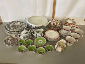 Mixed Lot: Various tea wares to include Royal Albert