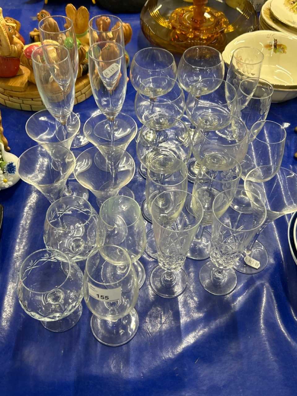 Mixed Lot: Various clear drinking glasses