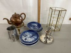 Mixed Lot: Table top display cabinet, Copenhagen Christmas plates, silver plated chamber stick,