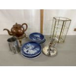 Mixed Lot: Table top display cabinet, Copenhagen Christmas plates, silver plated chamber stick,