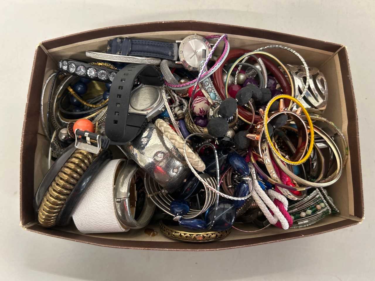 Box of various assorted costume jewellery