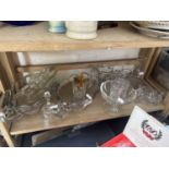 Mixed Lot: Various glass bowls and others