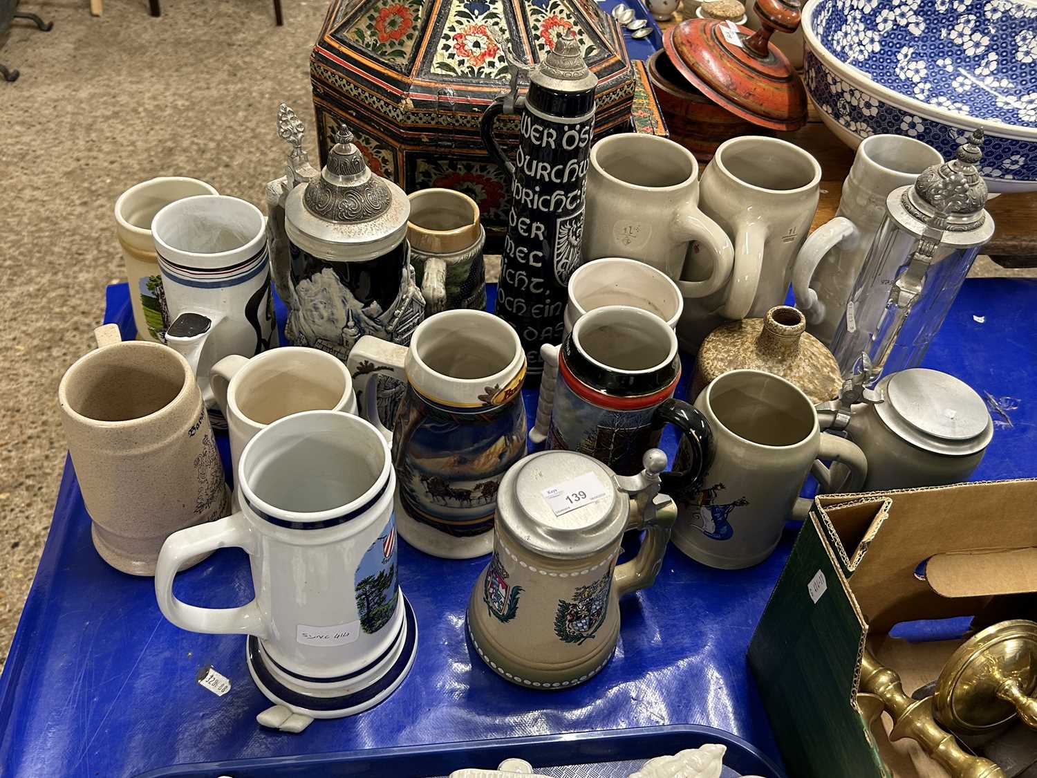 Mixed Lot: Various German beer steins