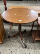 Georgian tripod table with oval top and turned column