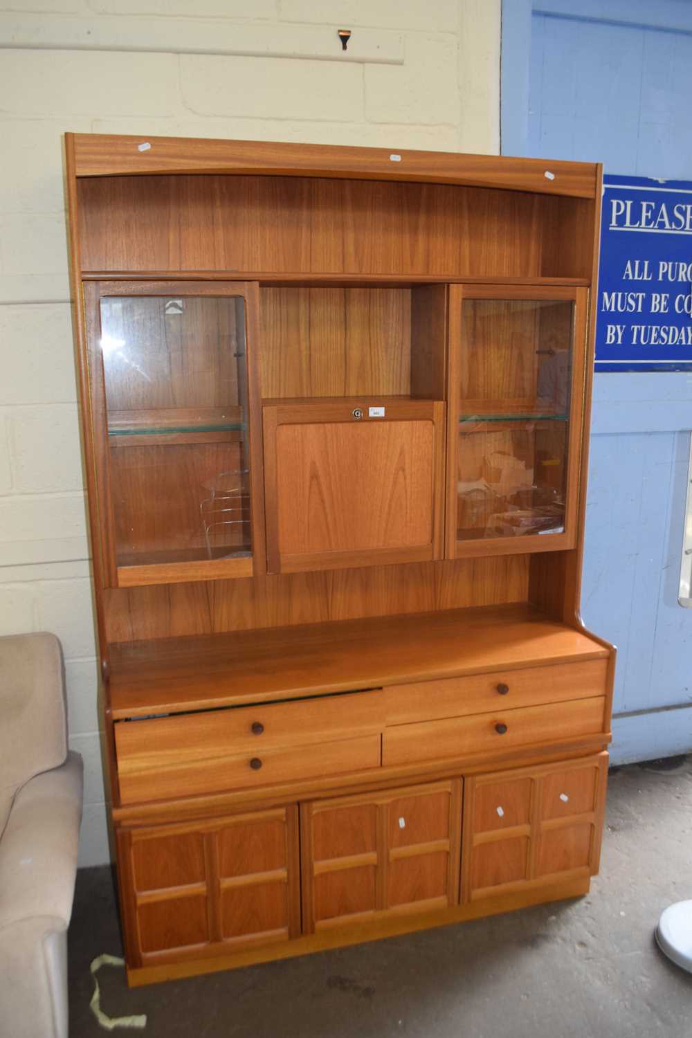 Mid 20th Century dresser