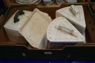 Quantity of cheese dishes and covers