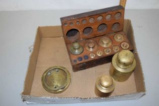 A quantity of brass weights