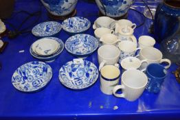 Mixed Lot: Various blue and white tea wares and other items