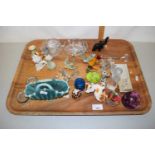 Tray of various assorted ornaments and other items
