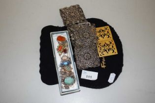 Mixed Lot: Various assorted costume jewellery, vintage fillagree type belt and other items