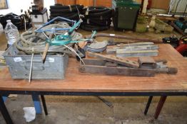 Mixed lot to include pipe benders, mixed tools etc