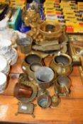 Mixed Lot: Various assorted brass wares and other items