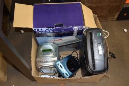 Mixed Lot: Paper shredder, small stereo etc
