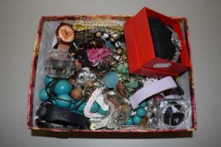 Box of assorted costume jewellery